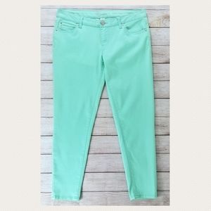 Sz 11 CP Jeans Mint Ankle Length Skinny Pants